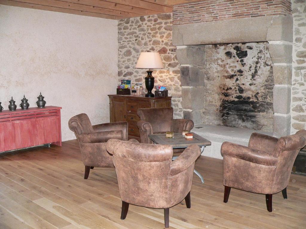Le Manoir Du Pas Jahan Couëron Dış mekan fotoğraf