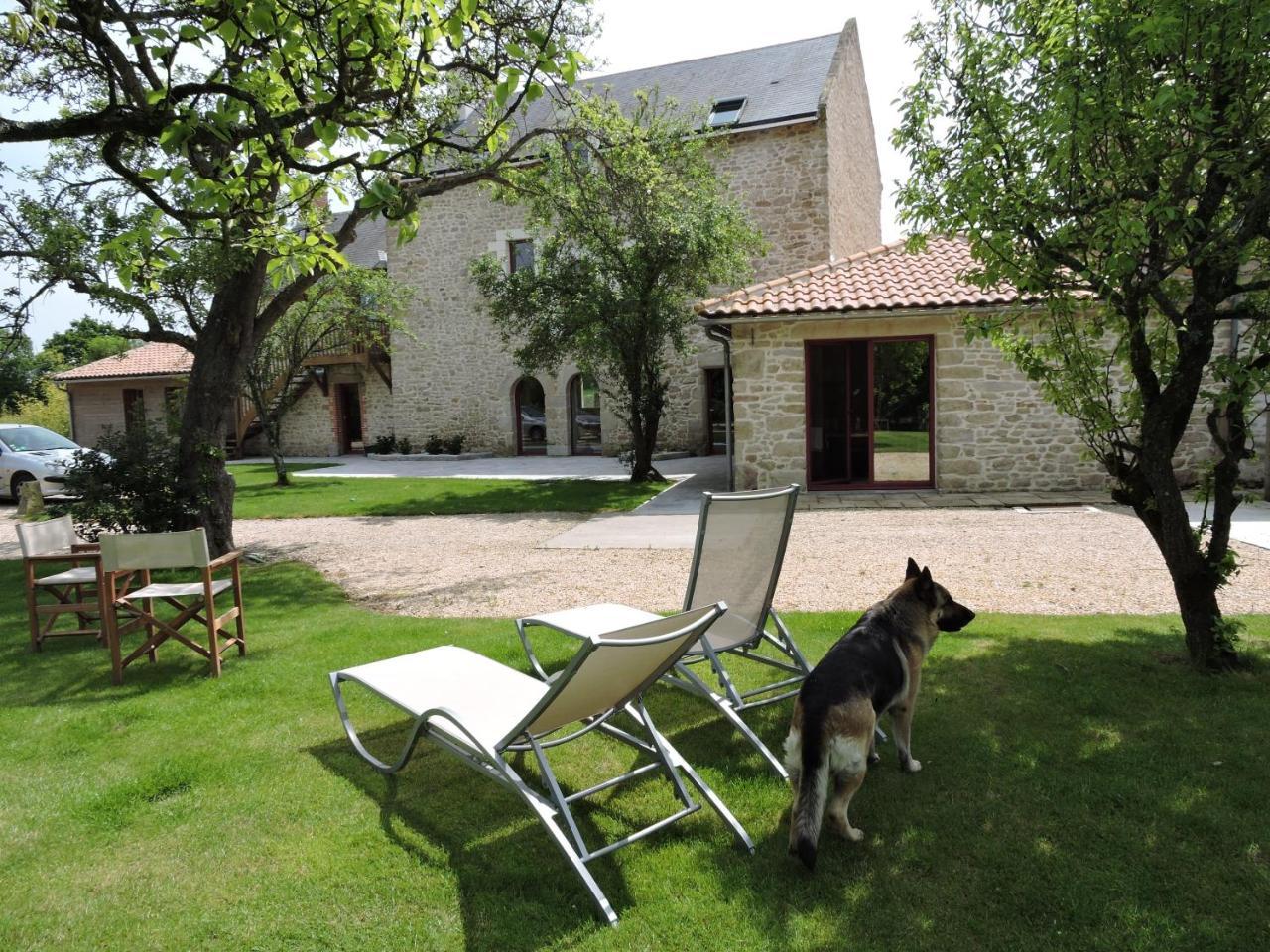 Le Manoir Du Pas Jahan Couëron Dış mekan fotoğraf